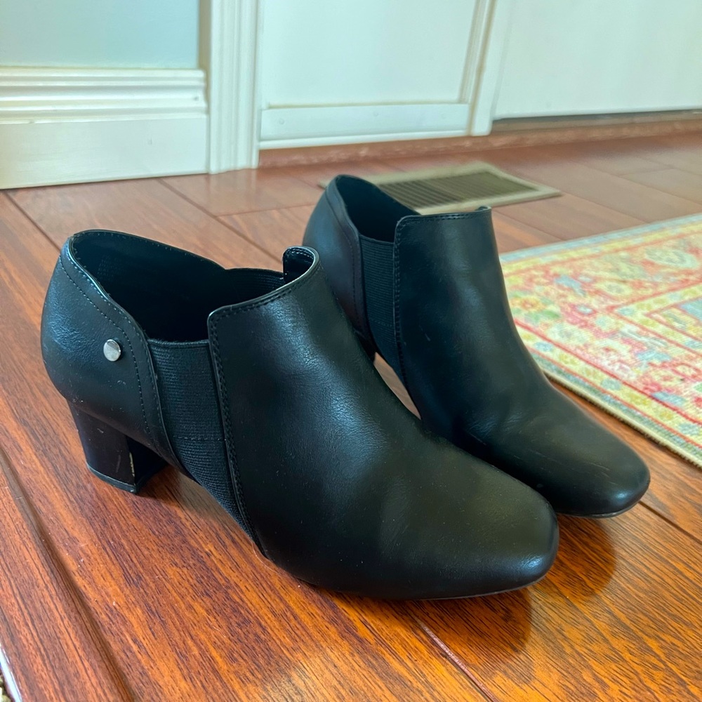 East5th Memory Foam Heels